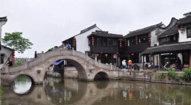 逃离遗弃的建筑4